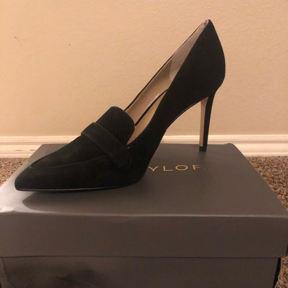 Black Ann Taylor Beck Loafer Pump